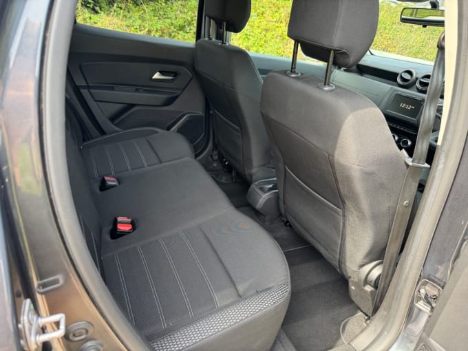 2025 Dacia Duster