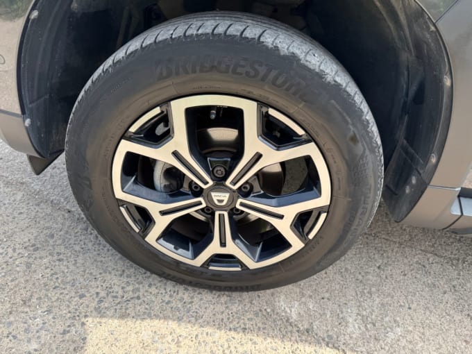 2025 Dacia Duster
