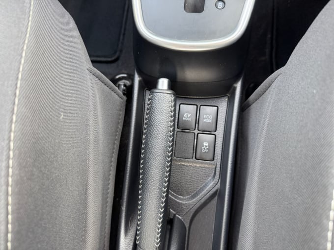 2025 Toyota Yaris