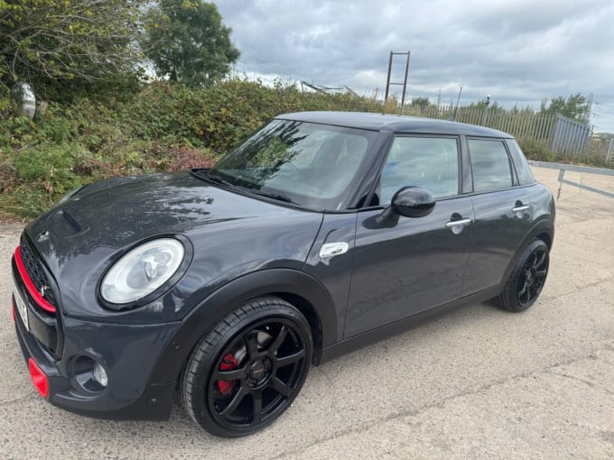 2025 Mini Hatch