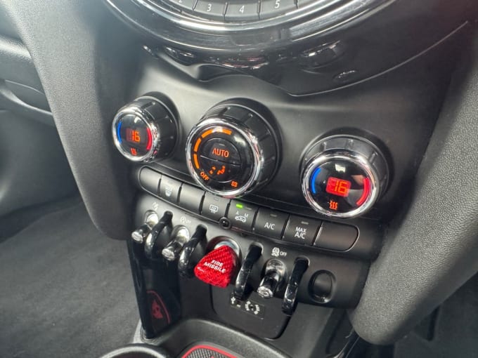 2025 Mini Hatch