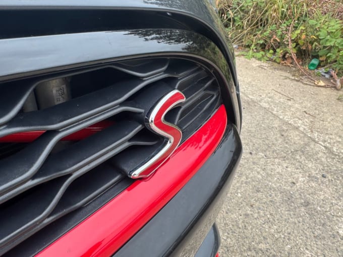 2025 Mini Hatch