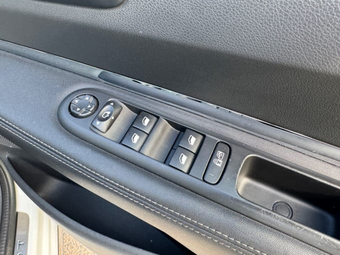 2014 Peugeot 3008