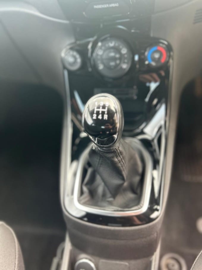 2025 Ford Fiesta