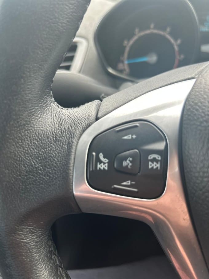 2025 Ford Fiesta