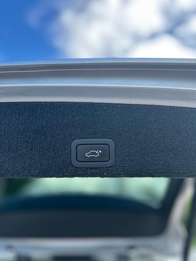 2025 Volvo Xc60