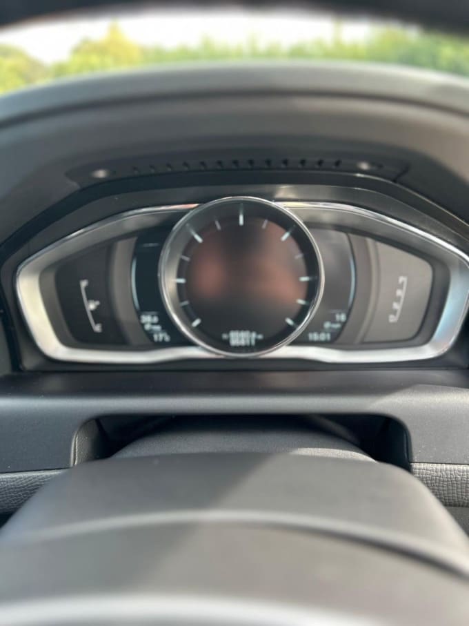 2025 Volvo Xc60