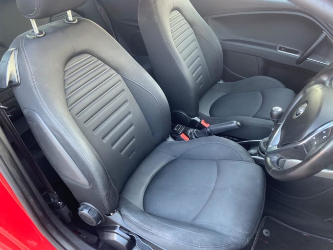 2017 Alfa Romeo Mito