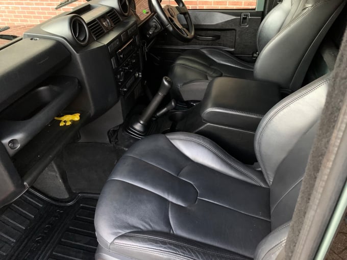 2013 Land Rover Defender 110