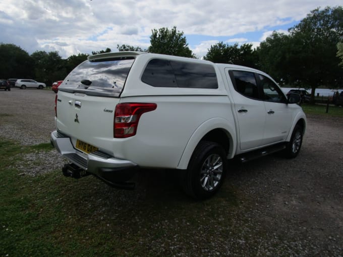 2024 Mitsubishi L200