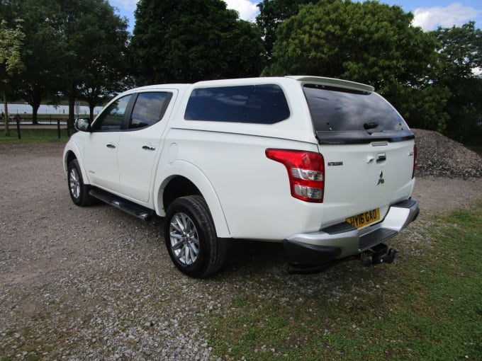 2024 Mitsubishi L200