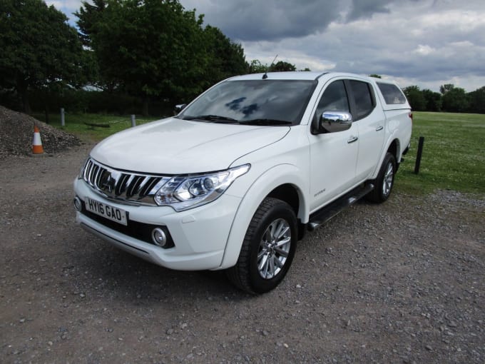 2024 Mitsubishi L200