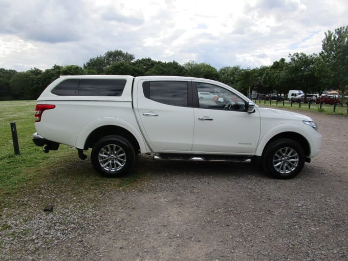 2024 Mitsubishi L200