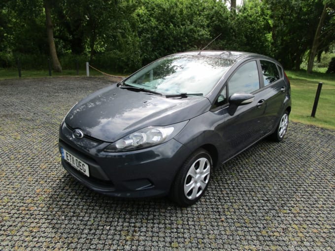 2025 Ford Fiesta