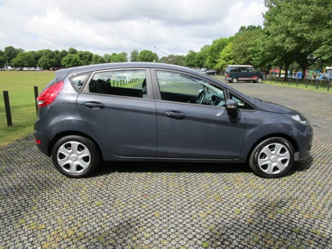 2025 Ford Fiesta