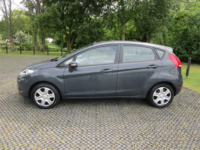2025 Ford Fiesta
