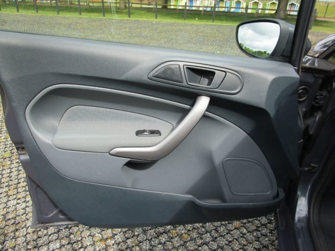 2025 Ford Fiesta