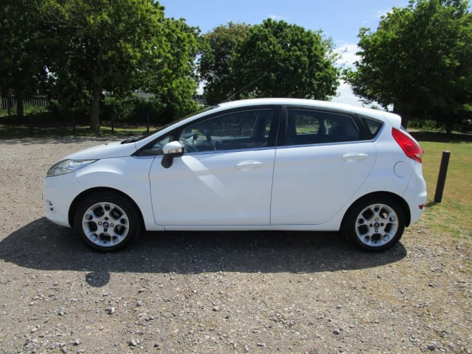 2025 Ford Fiesta