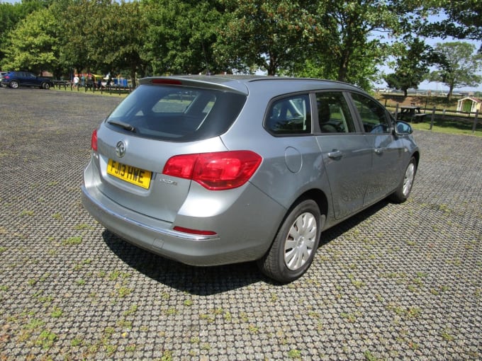 2025 Vauxhall Astra