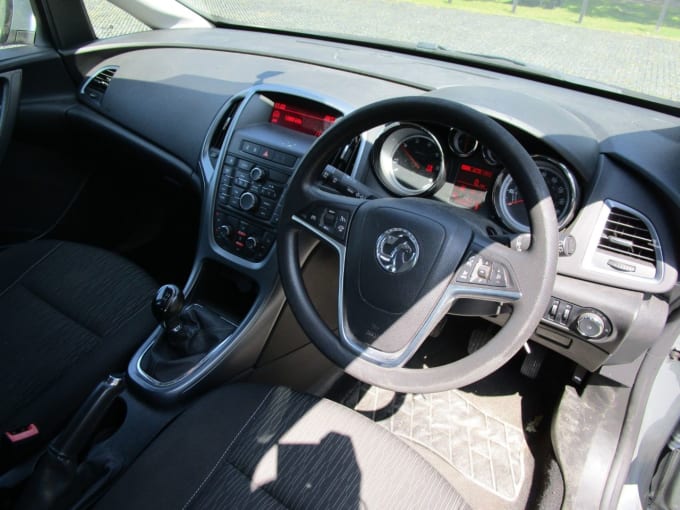 2025 Vauxhall Astra