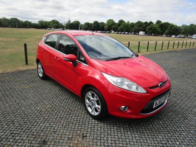 2025 Ford Fiesta