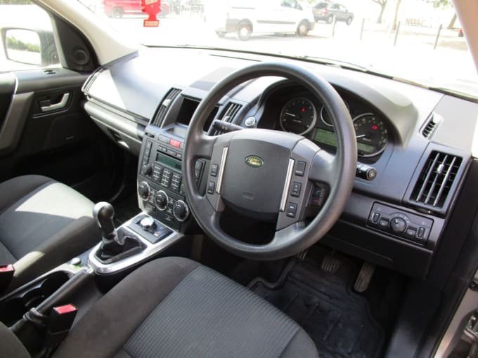 2025 Land Rover Freelander 2