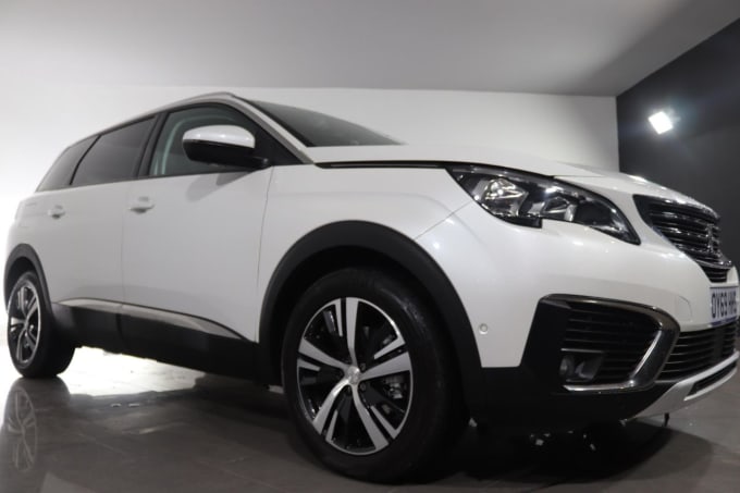 2024 Peugeot 5008