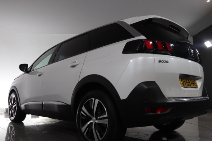 2024 Peugeot 5008