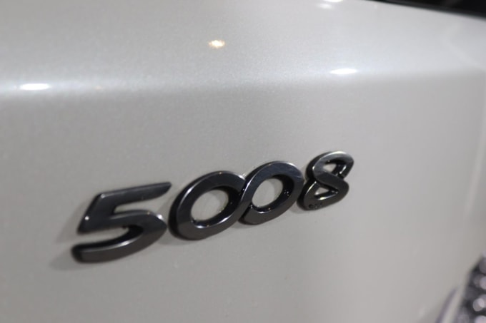 2024 Peugeot 5008