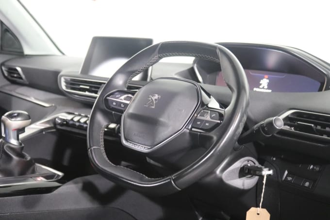 2024 Peugeot 5008