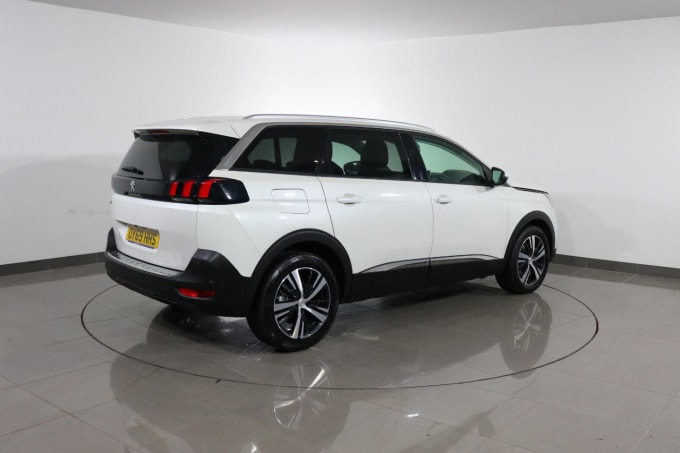 2024 Peugeot 5008