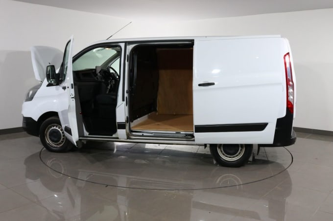 2024 Ford Transit Custom