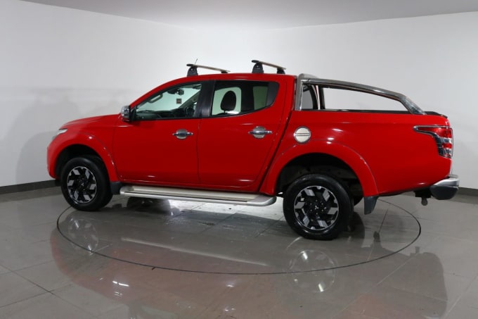 2024 Mitsubishi L200