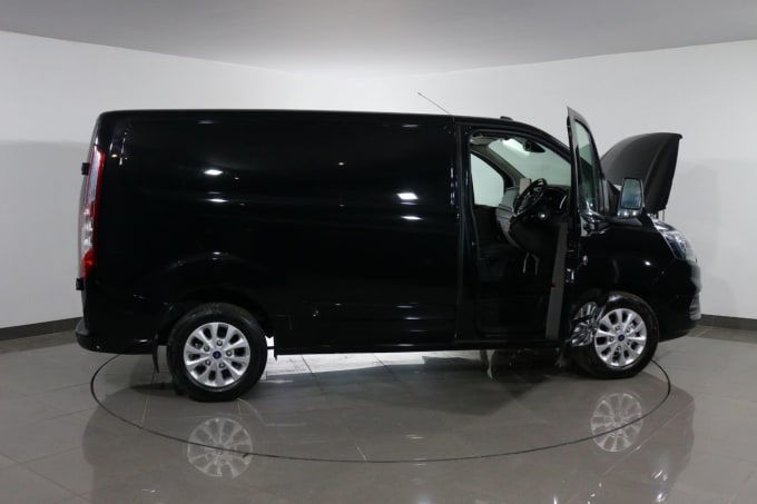 2024 Ford Transit Custom