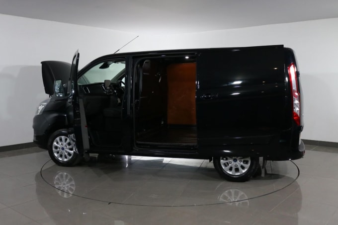 2024 Ford Transit Custom