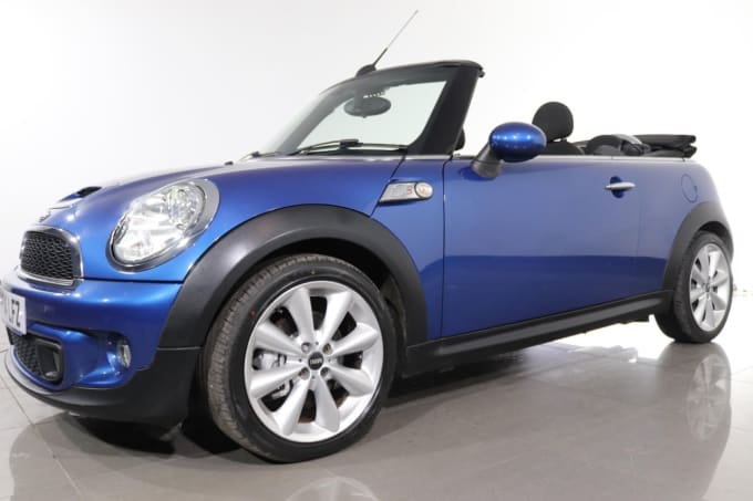 2025 Mini Convertible