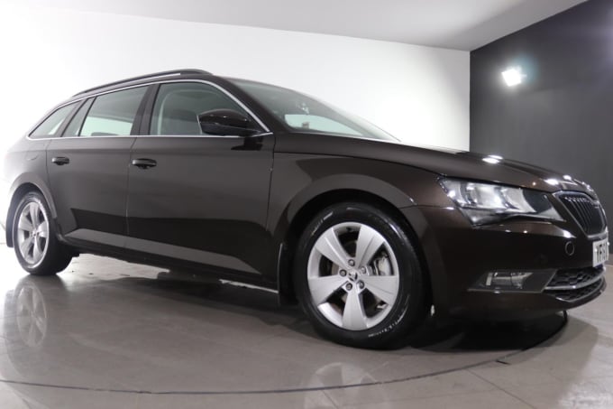 2025 Skoda Superb