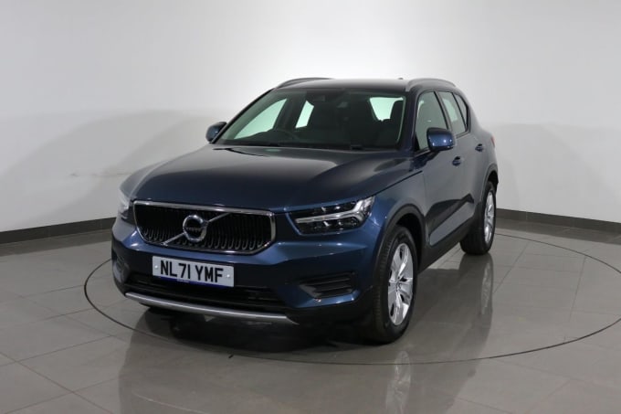 2025 Volvo Xc40