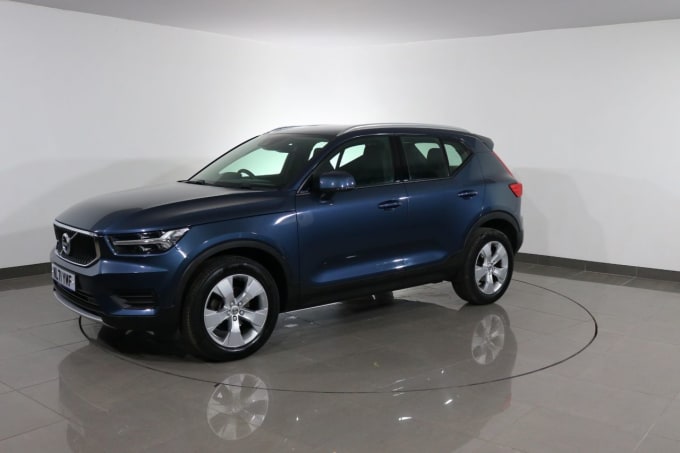 2025 Volvo Xc40