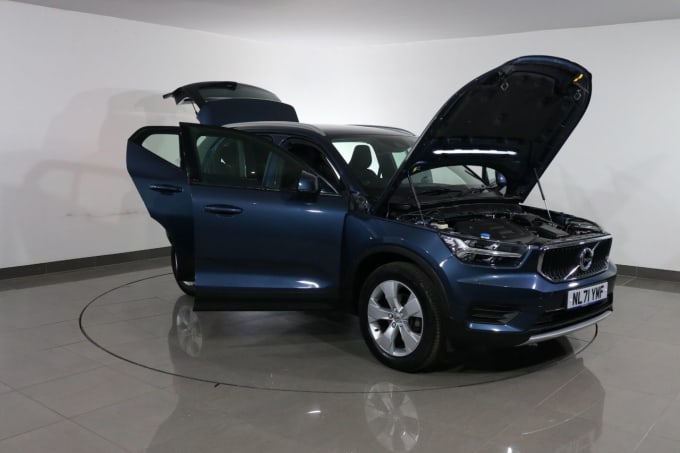 2025 Volvo Xc40