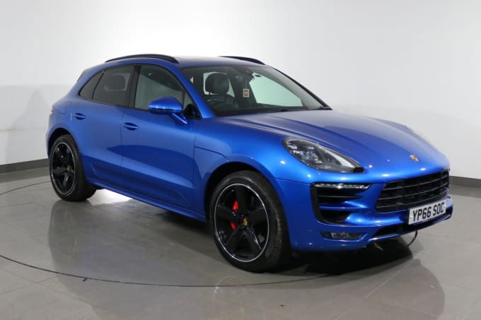 2025 Porsche Macan