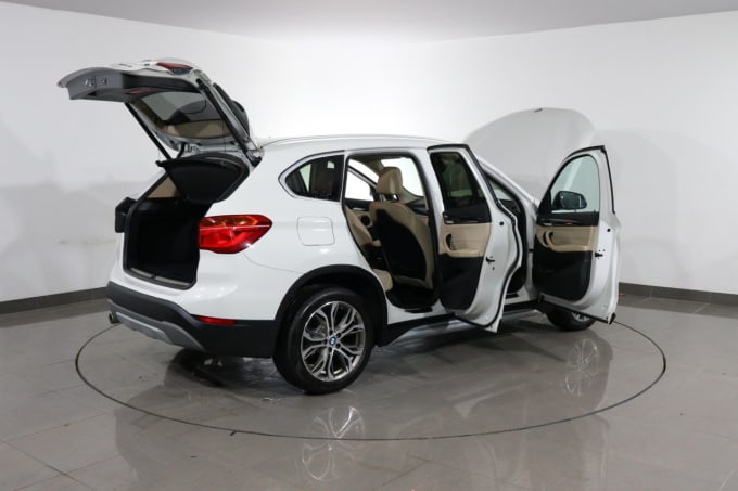 2025 BMW X1