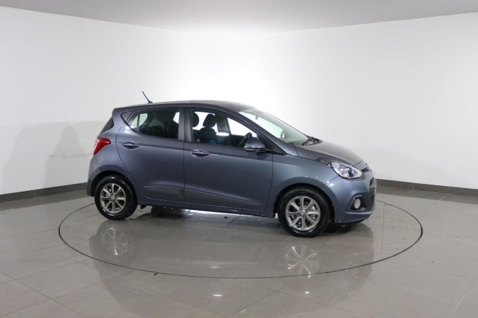 2025 Hyundai I10