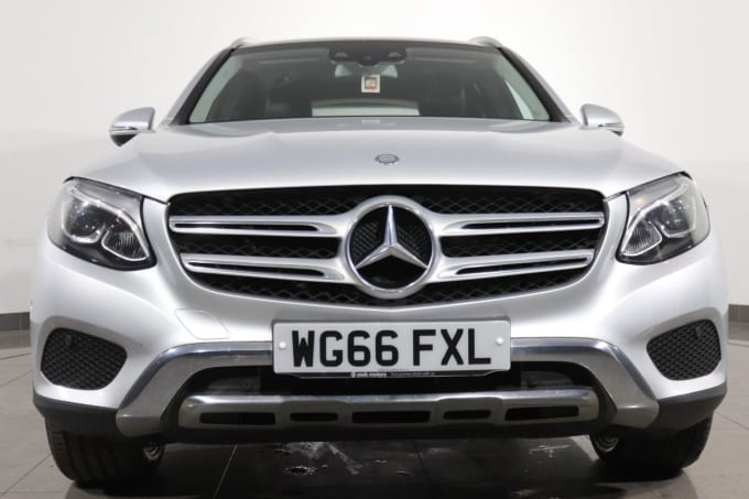 2025 Mercedes-benz Glc