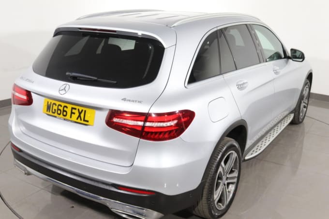 2025 Mercedes-benz Glc