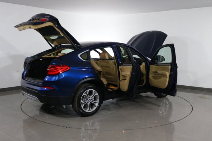 2025 BMW X4