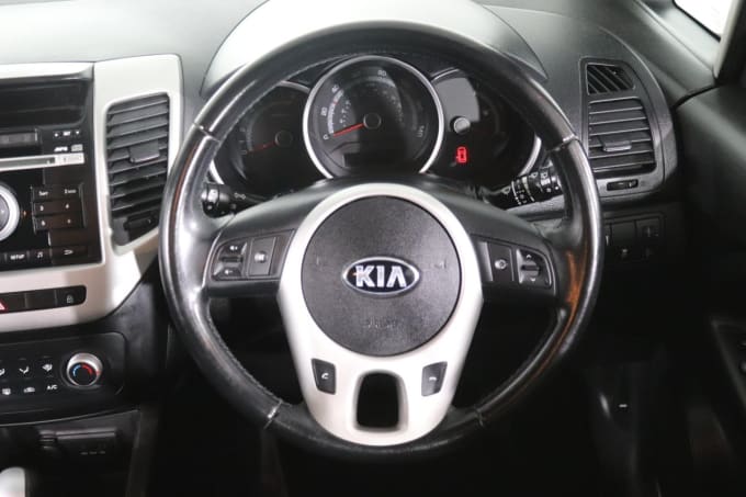 2025 Kia Venga