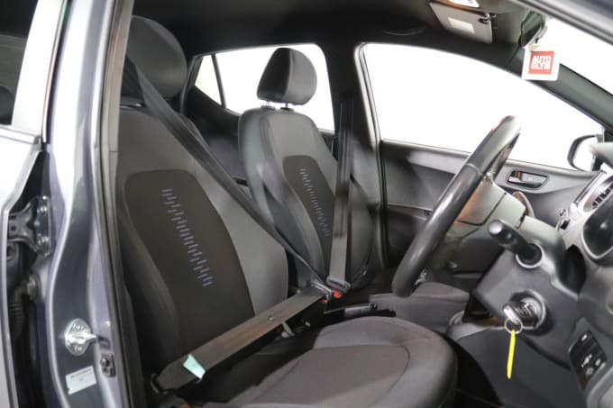 2025 Hyundai I10