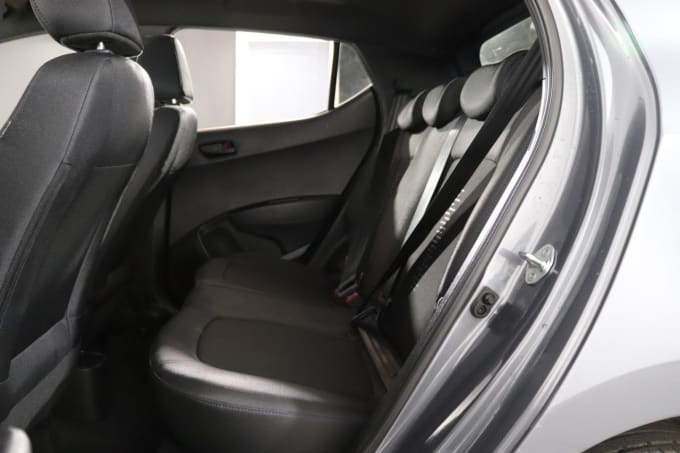2025 Hyundai I10
