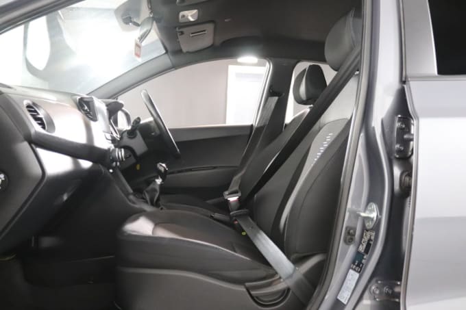 2025 Hyundai I10